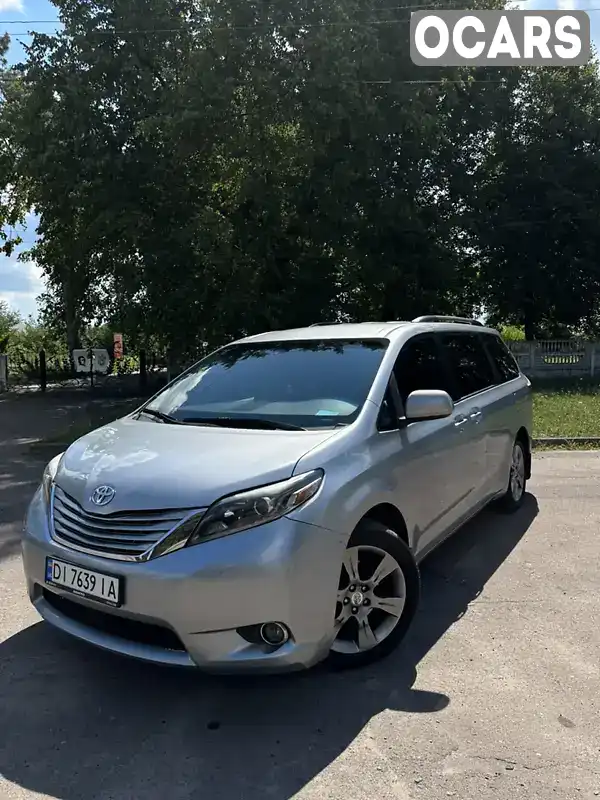 Минивэн Toyota Sienna 2011 2.69 л. Автомат обл. Киевская, Киев - Фото 1/15