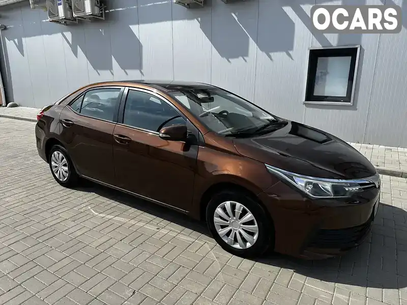 Седан Toyota Corolla 2018 1.33 л. Ручная / Механика обл. Киевская, Киев - Фото 1/21