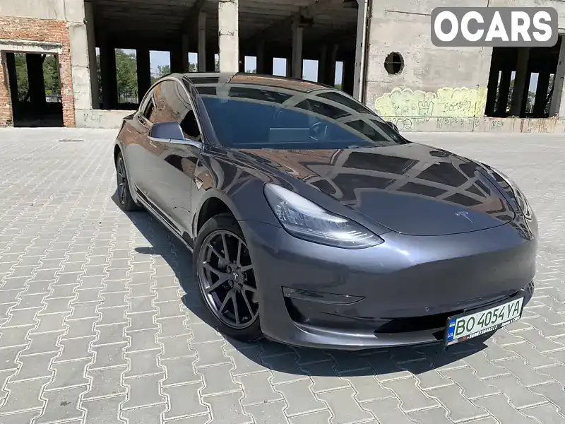 Седан Tesla Model 3 2018 null_content л. обл. Тернопольская, Тернополь - Фото 1/16