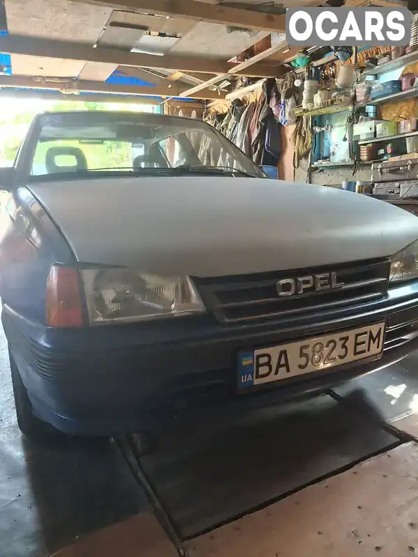 Седан Opel Kadett 1989 1.6 л. Ручна / Механіка обл. Кіровоградська, Кропивницький (Кіровоград) - Фото 1/9