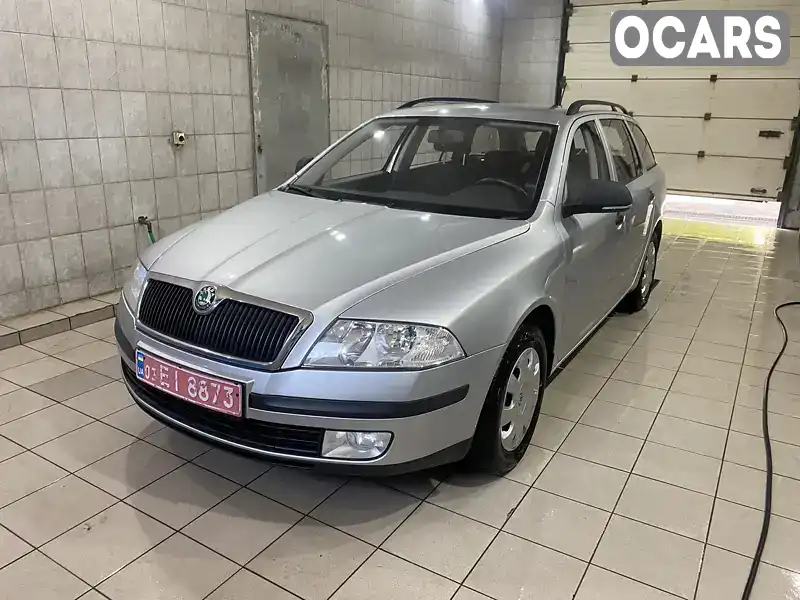 Универсал Skoda Octavia 2011 1.6 л. Ручная / Механика обл. Киевская, Киев - Фото 1/21