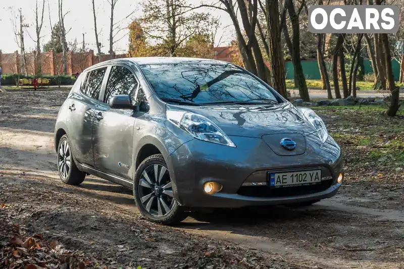 Хэтчбек Nissan Leaf 2015 null_content л. обл. Днепропетровская, Днепр (Днепропетровск) - Фото 1/15