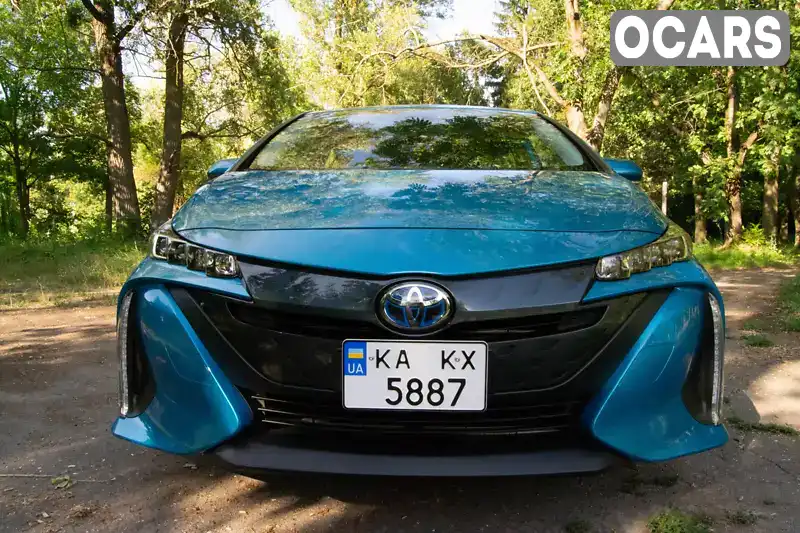 Хэтчбек Toyota Prius 2021 1.8 л. Вариатор обл. Киевская, Киев - Фото 1/8