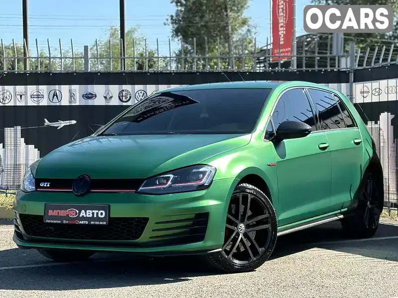 Хетчбек Volkswagen Golf GTI 2016 2 л. Автомат обл. Київська, Київ - Фото 1/21