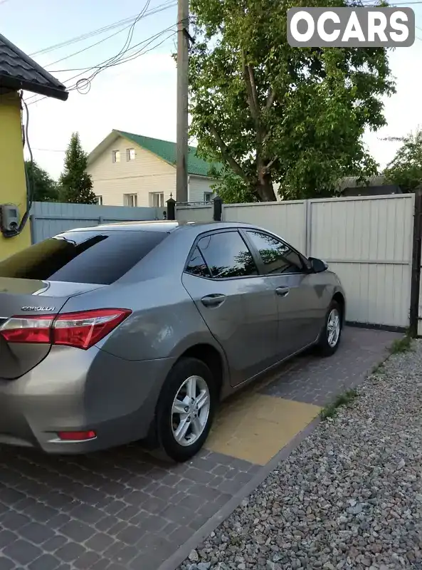 Седан Toyota Corolla 2013 1.33 л. обл. Сумская, Глухов - Фото 1/21