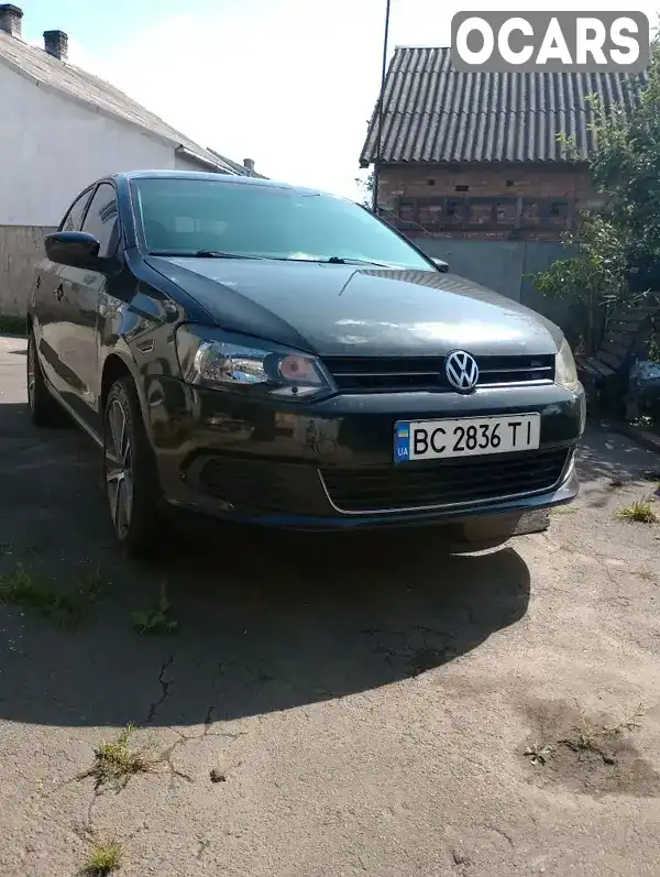 Седан Volkswagen Polo 2012 1.6 л. Ручна / Механіка обл. Львівська, Львів - Фото 1/11