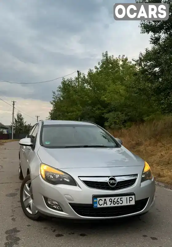 Универсал Opel Astra 2011 1.69 л. Ручная / Механика обл. Черкасская, location.city.dubiivka - Фото 1/21