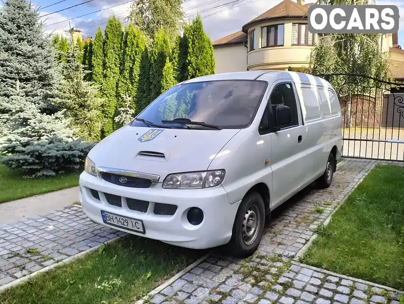 Минивэн Hyundai H 200 2002 2.48 л. Ручная / Механика обл. Киевская, Киев - Фото 1/11