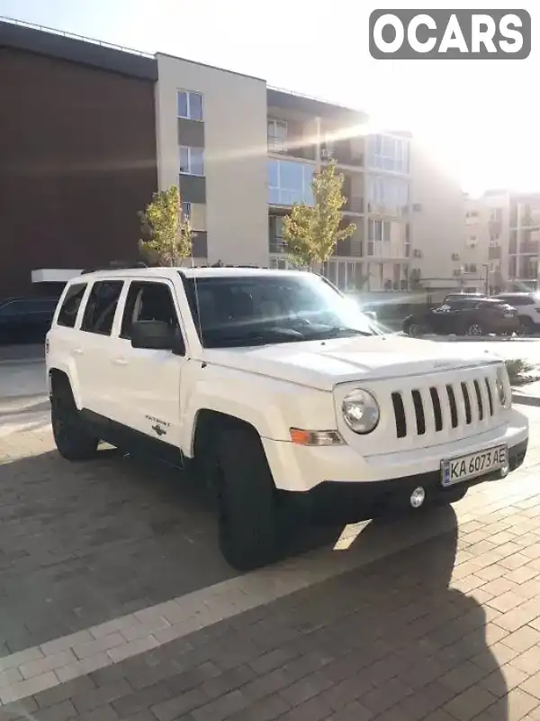 Позашляховик / Кросовер Jeep Patriot 2013 2.4 л. Автомат обл. Київська, Київ - Фото 1/18