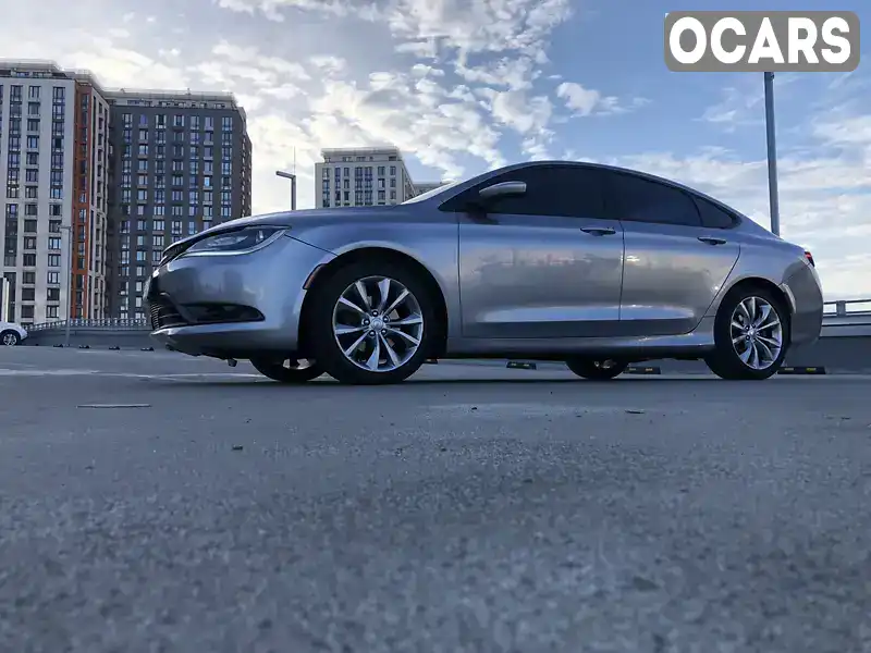 Седан Chrysler 200 2015 2.4 л. Автомат обл. Киевская, Киев - Фото 1/21