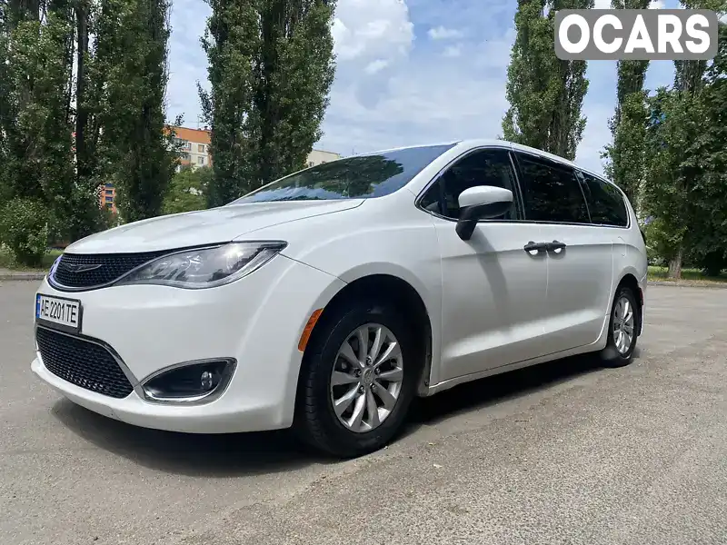 Универсал Chrysler Pacifica 2018 3.6 л. Автомат обл. Харьковская, Харьков - Фото 1/13