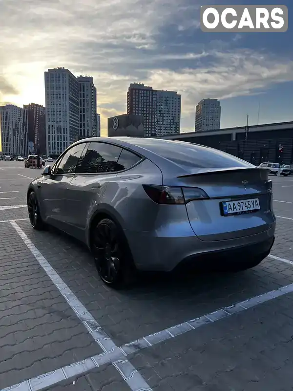 Позашляховик / Кросовер Tesla Model Y 2023 null_content л. Автомат обл. Київська, Київ - Фото 1/21