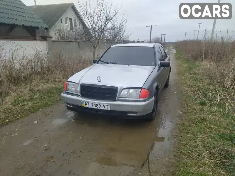 Седан Mercedes-Benz C-Class 1993 1.8 л. Ручная / Механика обл. Ивано-Франковская, Надворная - Фото 1/6