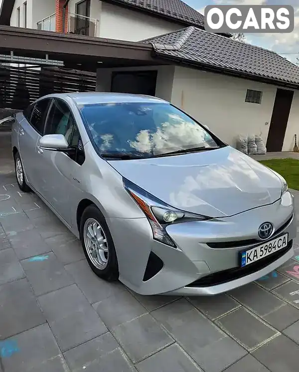 Хэтчбек Toyota Prius 2017 1.8 л. Вариатор обл. Ивано-Франковская, Ивано-Франковск - Фото 1/21