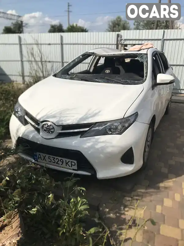 Хэтчбек Toyota Auris 2013 1.6 л. Ручная / Механика обл. Харьковская, Харьков - Фото 1/19