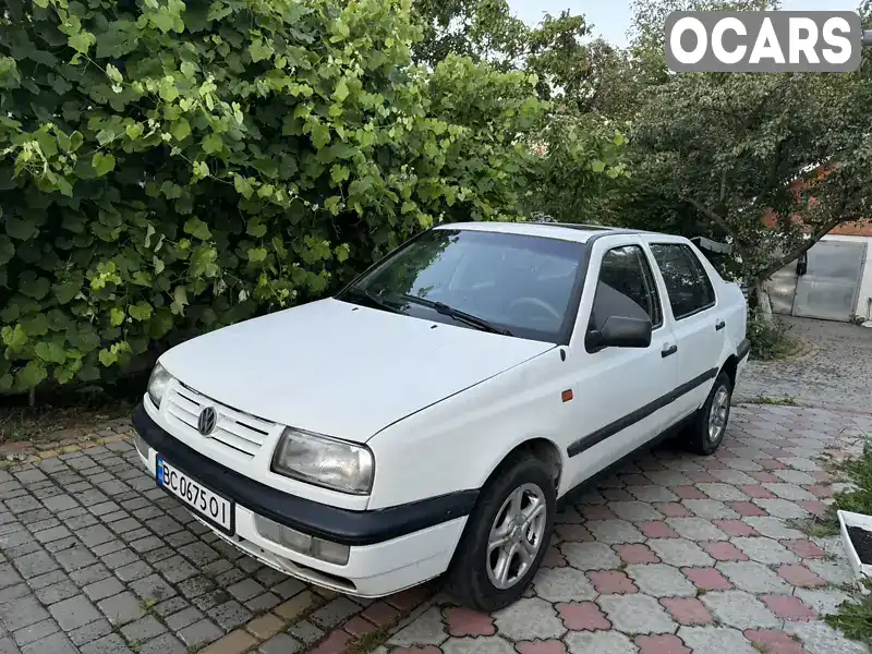 Седан Volkswagen Vento 1993 1.78 л. Ручна / Механіка обл. Львівська, Стрий - Фото 1/21