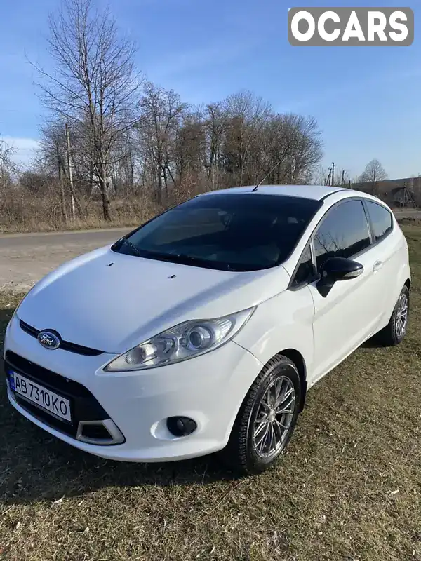 Хэтчбек Ford Fiesta 2010 1.56 л. Ручная / Механика обл. Винницкая, Жмеринка - Фото 1/17