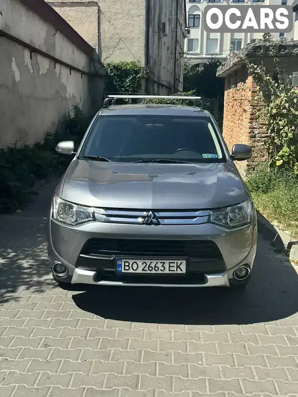 Позашляховик / Кросовер Mitsubishi Outlander 2014 2.4 л. Варіатор обл. Тернопільська, Тернопіль - Фото 1/13