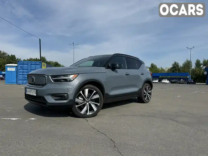 Внедорожник / Кроссовер Volvo XC40 2021 null_content л. Вариатор обл. Киевская, Киев - Фото 1/21