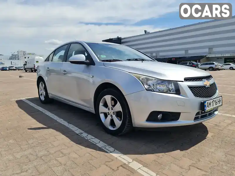 Седан Chevrolet Cruze 2010 1.99 л. Автомат обл. Житомирская, Житомир - Фото 1/21