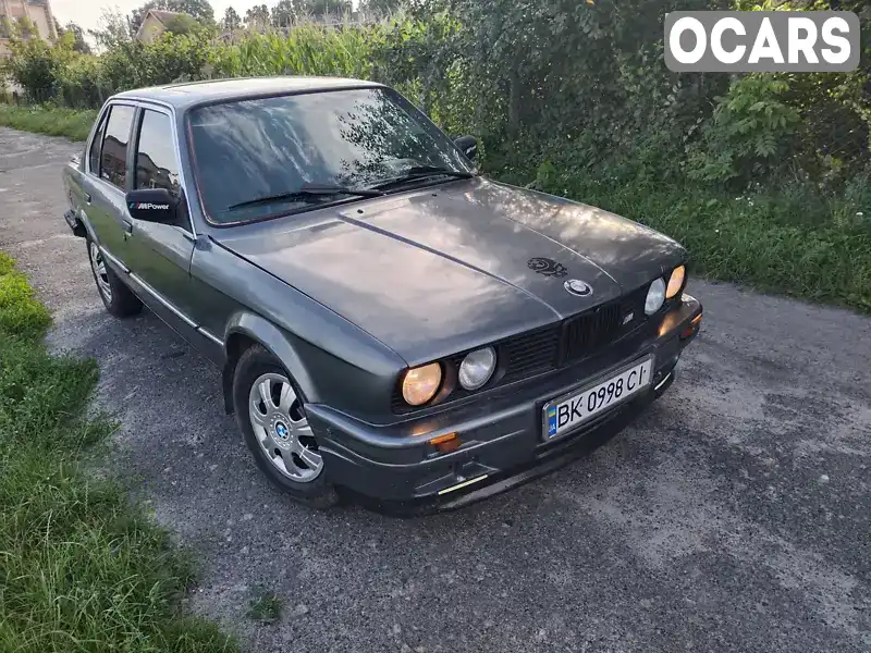 Седан BMW 3 Series 1988 2.4 л. Ручна / Механіка обл. Рівненська, Острог - Фото 1/21