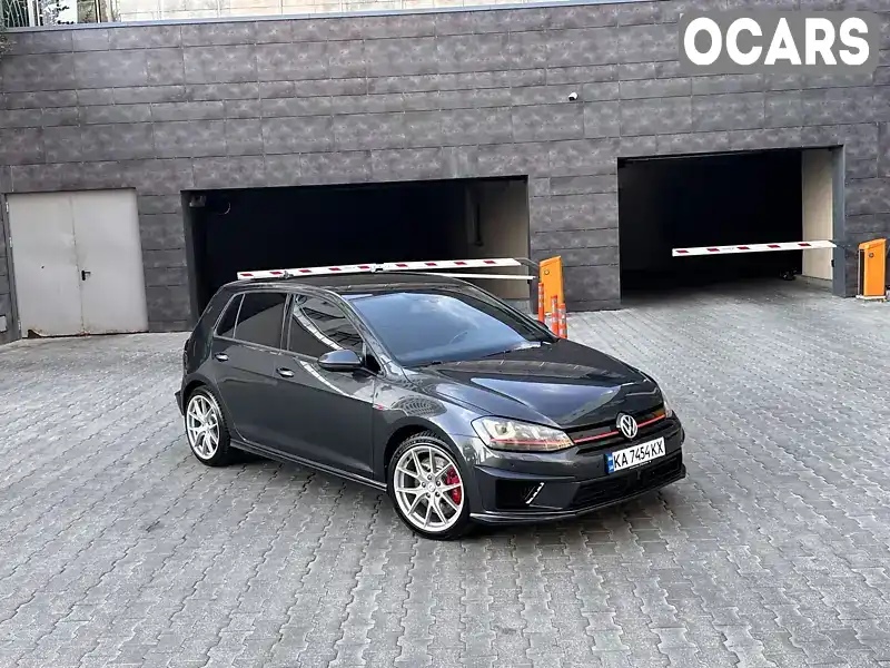 Хэтчбек Volkswagen Golf GTI 2016 1.98 л. Автомат обл. Киевская, Киев - Фото 1/21