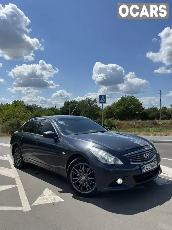 Седан Infiniti G25 2010 2.5 л. Автомат обл. Черкасская, Смела - Фото 1/21