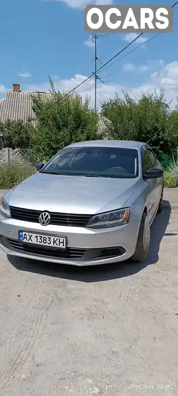 Седан Volkswagen Jetta 2013 1.98 л. Ручна / Механіка обл. Харківська, Харків - Фото 1/17