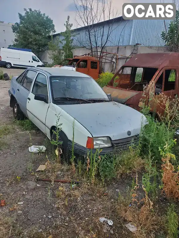 Седан Opel Kadett 1991 1.39 л. Ручная / Механика обл. Киевская, Киев - Фото 1/5