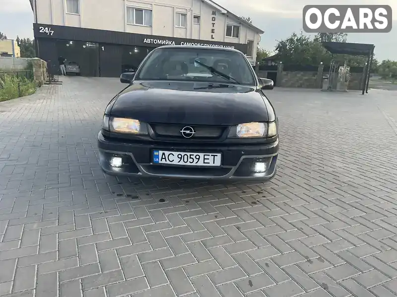 Седан Opel Vectra 1989 2 л. Ручна / Механіка обл. Львівська, Сокаль - Фото 1/11