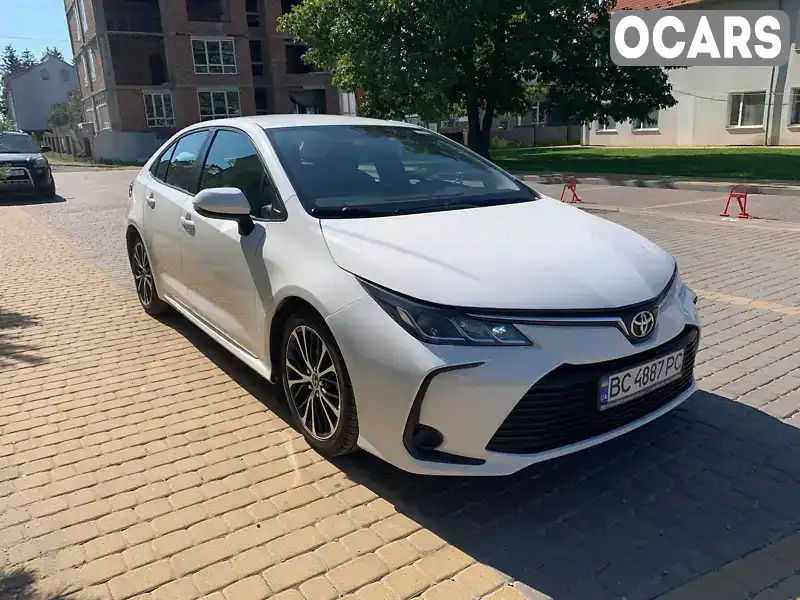 Седан Toyota Corolla 2019 1.6 л. Вариатор обл. Львовская, Самбор - Фото 1/21