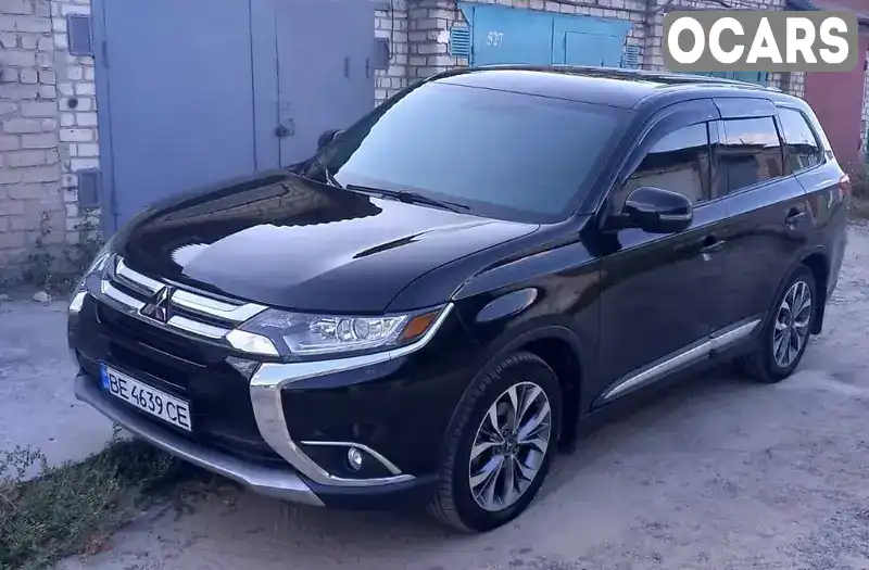 Позашляховик / Кросовер Mitsubishi Outlander 2016 2.36 л. Варіатор обл. Миколаївська, Миколаїв - Фото 1/12