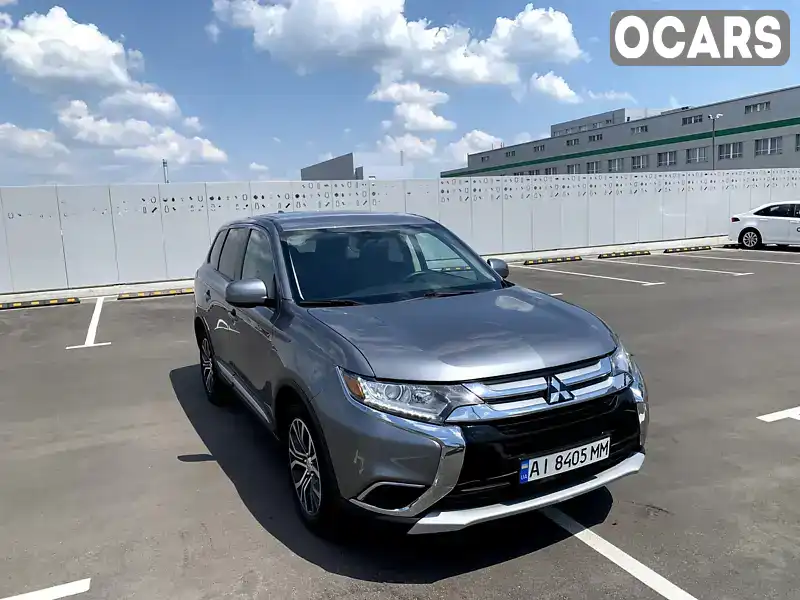 Позашляховик / Кросовер Mitsubishi Outlander 2018 2.36 л. Варіатор обл. Київська, Київ - Фото 1/21