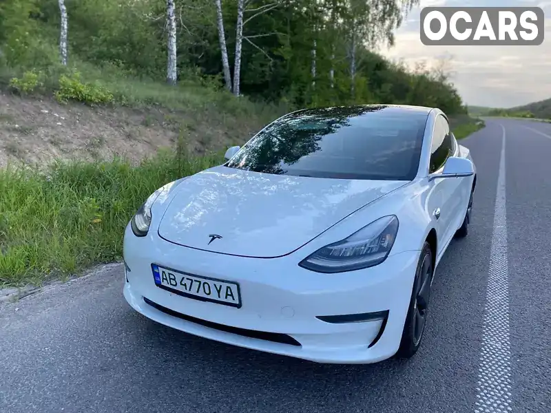 Седан Tesla Model 3 2018 null_content л. обл. Киевская, Киев - Фото 1/21