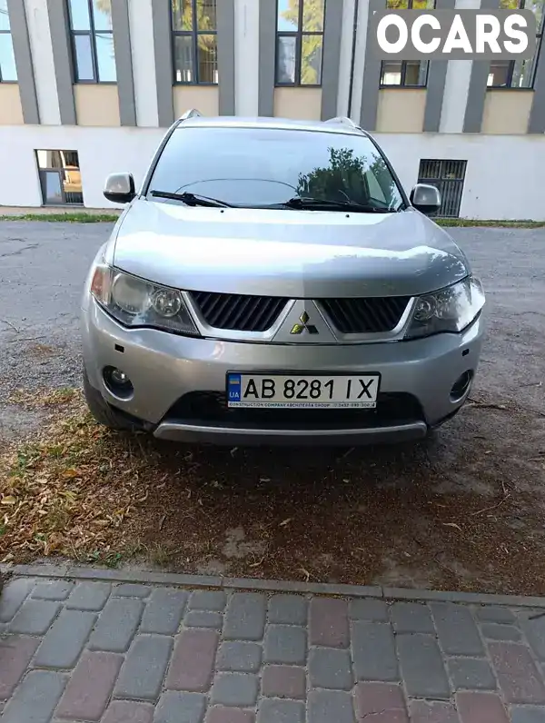 Внедорожник / Кроссовер Mitsubishi Outlander XL 2008 2 л. Ручная / Механика обл. Винницкая, Винница - Фото 1/12