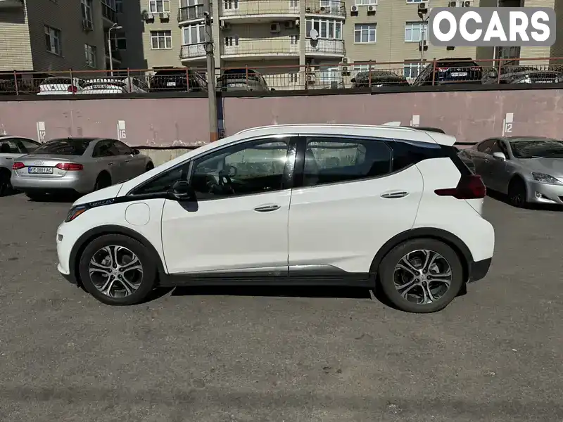 Хэтчбек Chevrolet Bolt EV 2017 null_content л. Автомат обл. Киевская, Киев - Фото 1/11