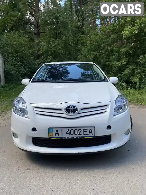 Хэтчбек Toyota Auris 2012 1.6 л. обл. Киевская, Киев - Фото 1/21