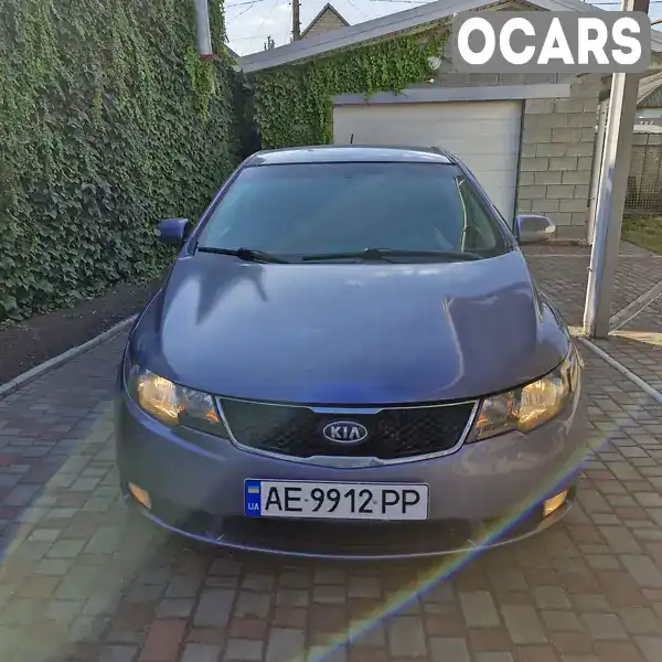 Седан Kia Cerato 2009 2 л. Ручная / Механика обл. Днепропетровская, Днепр (Днепропетровск) - Фото 1/14