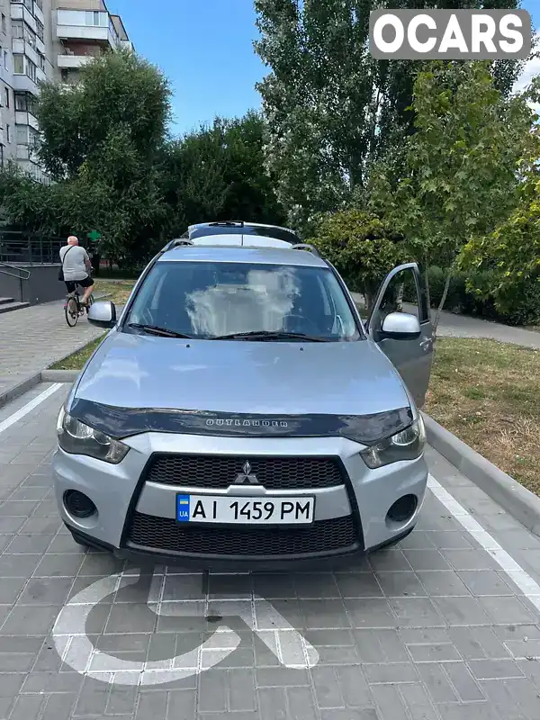 Позашляховик / Кросовер Mitsubishi Outlander XL 2011 2.4 л. Автомат обл. Черкаська, Черкаси - Фото 1/15