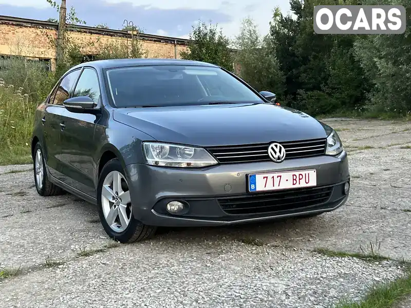 Седан Volkswagen Jetta 2011 1.6 л. Ручна / Механіка обл. Львівська, Трускавець - Фото 1/21