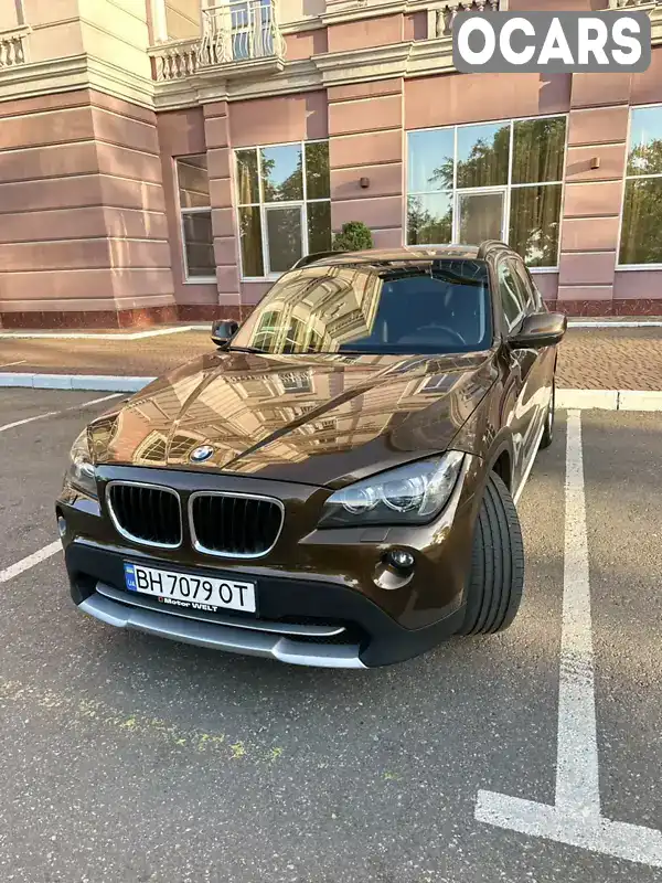 Внедорожник / Кроссовер BMW X1 2011 2 л. Автомат обл. Одесская, Одесса - Фото 1/17