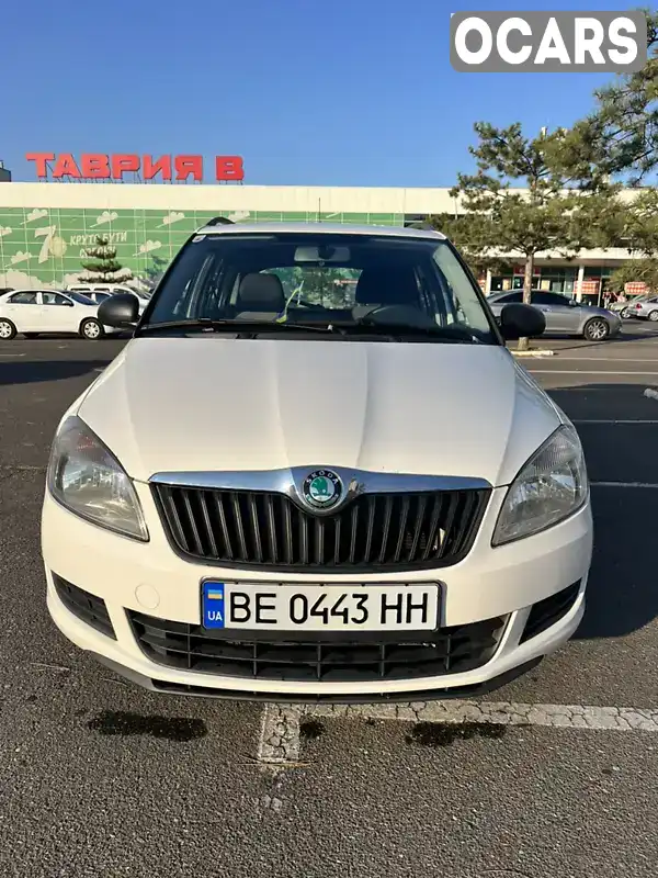 Универсал Skoda Fabia 2011 1.2 л. Ручная / Механика обл. Николаевская, Николаев - Фото 1/12