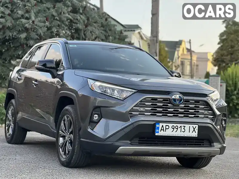 Позашляховик / Кросовер Toyota RAV4 2022 2.49 л. Варіатор обл. Запорізька, Запоріжжя - Фото 1/21