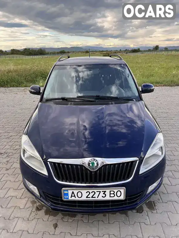 Универсал Skoda Fabia 2012 1.6 л. Ручная / Механика обл. Закарпатская, Тячев - Фото 1/5