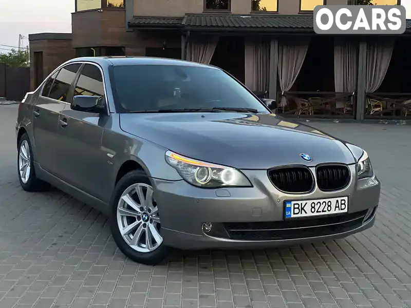 Седан BMW 5 Series 2009 3 л. Автомат обл. Рівненська, Рівне - Фото 1/21