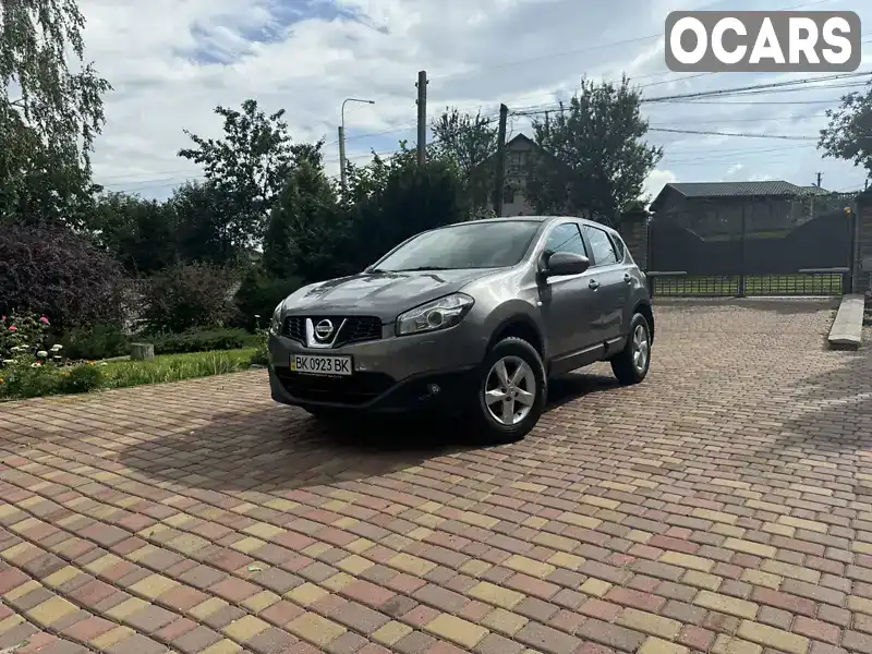 Позашляховик / Кросовер Nissan Qashqai 2013 2 л. Автомат обл. Рівненська, Рівне - Фото 1/21