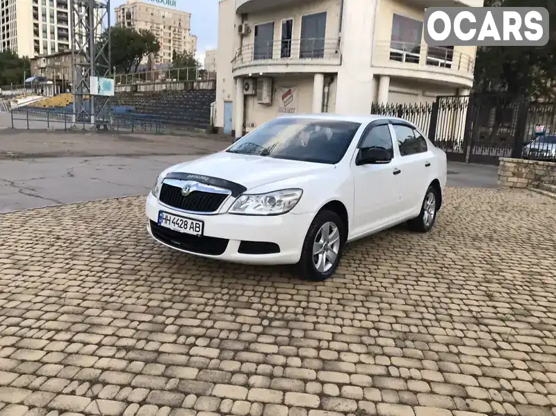 Ліфтбек Skoda Octavia 2012 1.2 л. Автомат обл. Одеська, Одеса - Фото 1/21