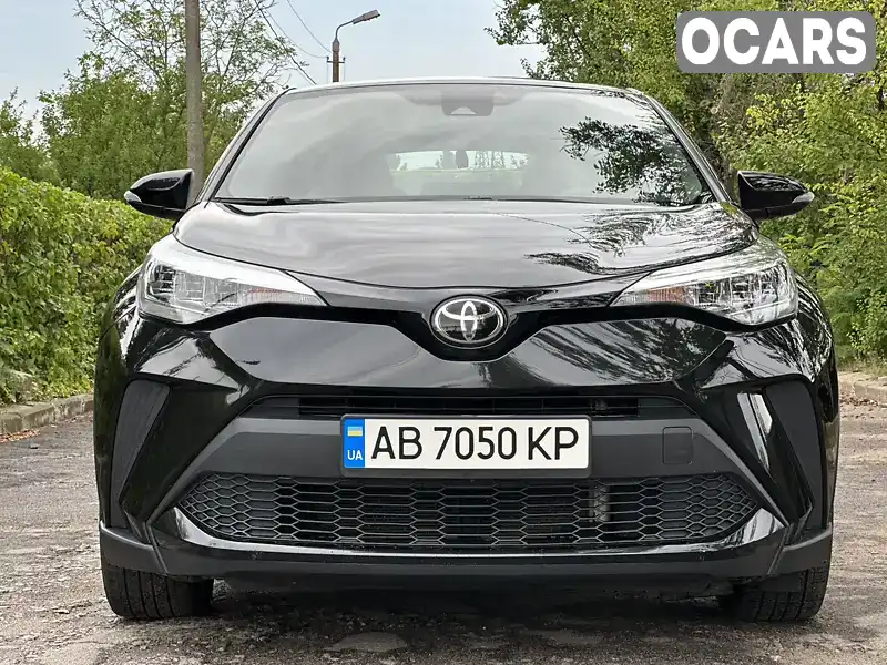 Внедорожник / Кроссовер Toyota C-HR 2021 1.99 л. Вариатор обл. Винницкая, Винница - Фото 1/17