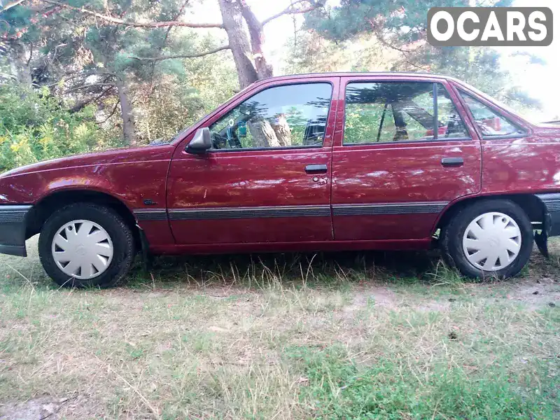 Седан Opel Kadett 1990 1.6 л. обл. Ровенская, Костополь - Фото 1/20