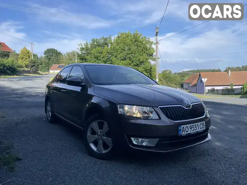 Ліфтбек Skoda Octavia 2013 1.97 л. Ручна / Механіка обл. Закарпатська, Міжгір'я - Фото 1/13